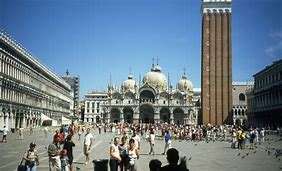 Inmueble comercial en Venecia