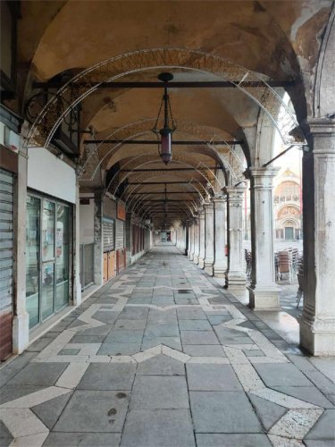 Commercial property in Venice
