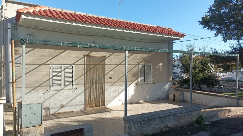 Terraced house in Cisternino