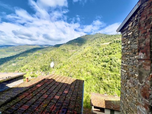Appartamento a Apricale