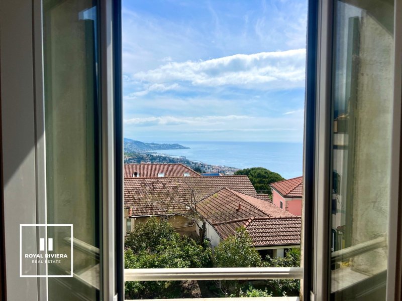 Историческая квартира в Сан-Ремо