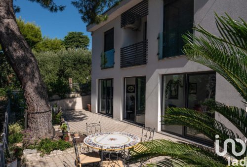 Moradia em Civitanova Marche