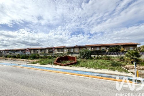 Terreno edificable en Avola