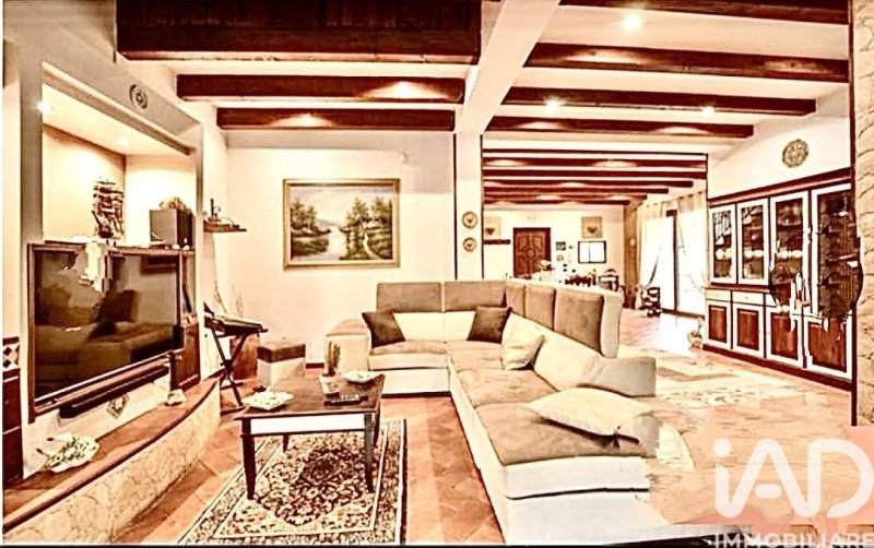 雷阿尔蒙特别墅