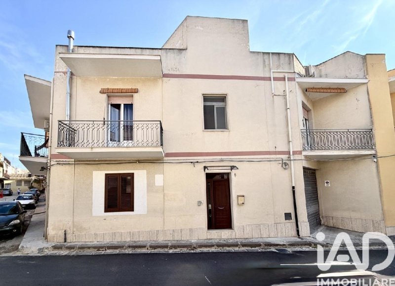 Vrijstaande woning in Noto