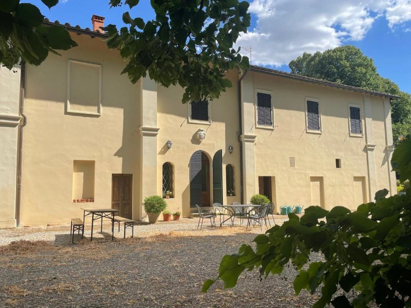 Вилла в Сиена