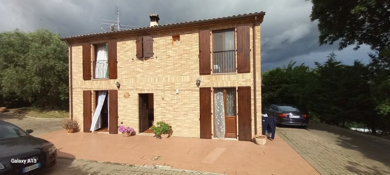 Casa independente em Trecastelli