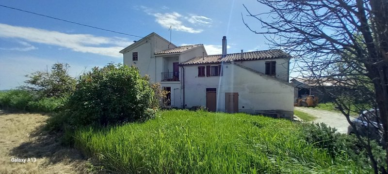 Detached house in Arcevia