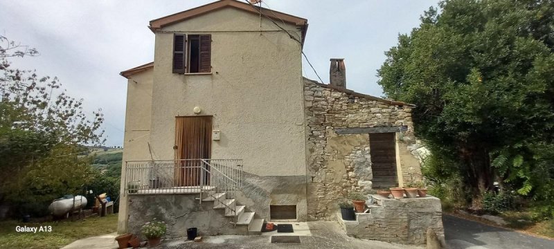 Country house in Arcevia