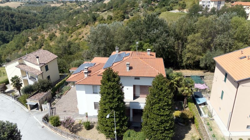 Casa indipendente a Montecarotto