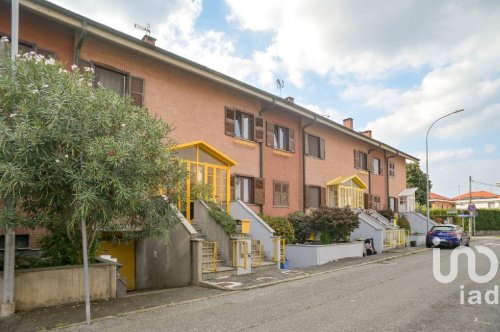 莱伊尼联排别墅