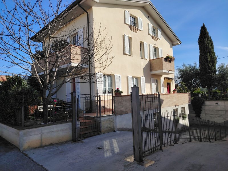 Casa indipendente a Assisi