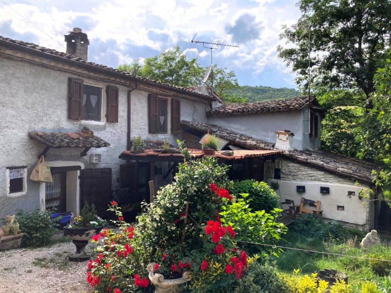 Hus på landet i Urbania