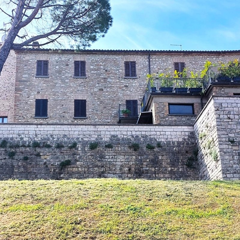 Appartement individuel à Piandimeleto