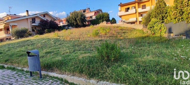 Строительный участок в Пинето