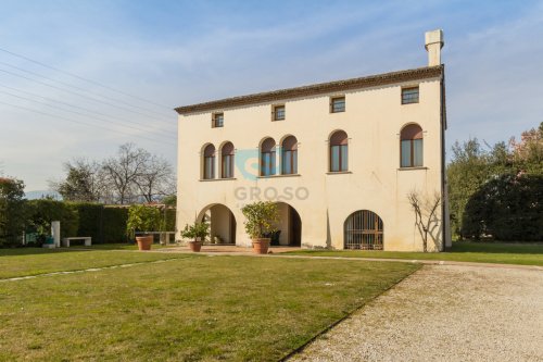 Casa independiente en Caerano di San Marco