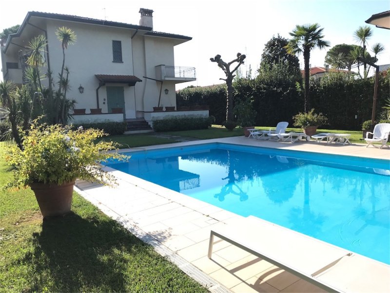 Villa in Forte dei Marmi