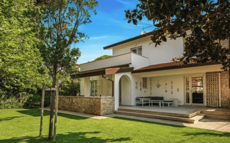 Villa in Forte dei Marmi
