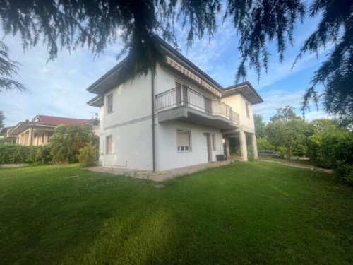 Villa in Castiglione delle Stiviere