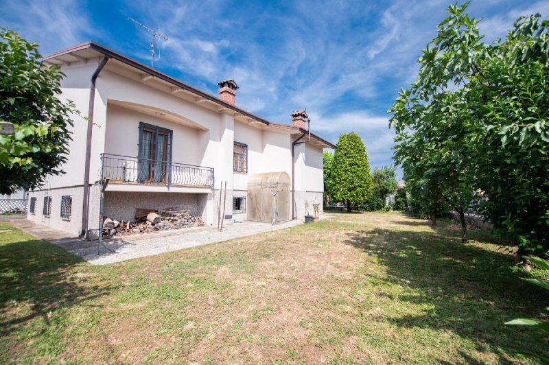 Villa in Castiglione delle Stiviere