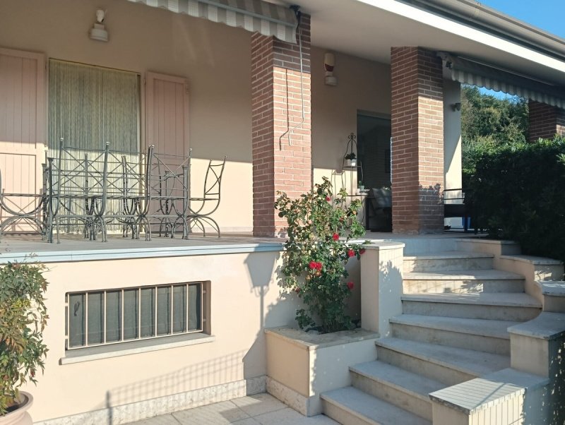 Villa in Castiglione delle Stiviere