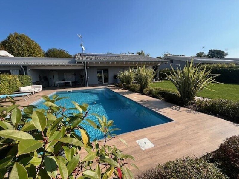 Villa in Castiglione delle Stiviere