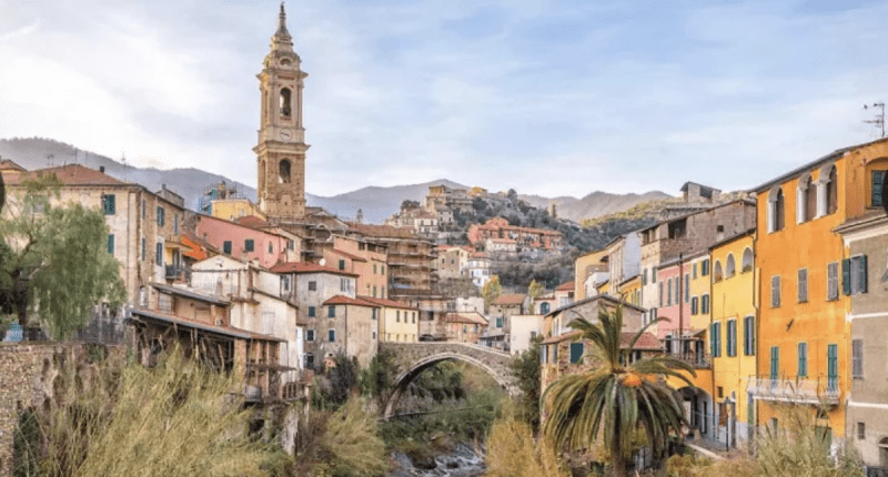 Historisches Haus in Dolcedo