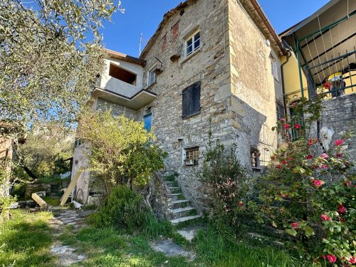 Casa indipendente a Leivi