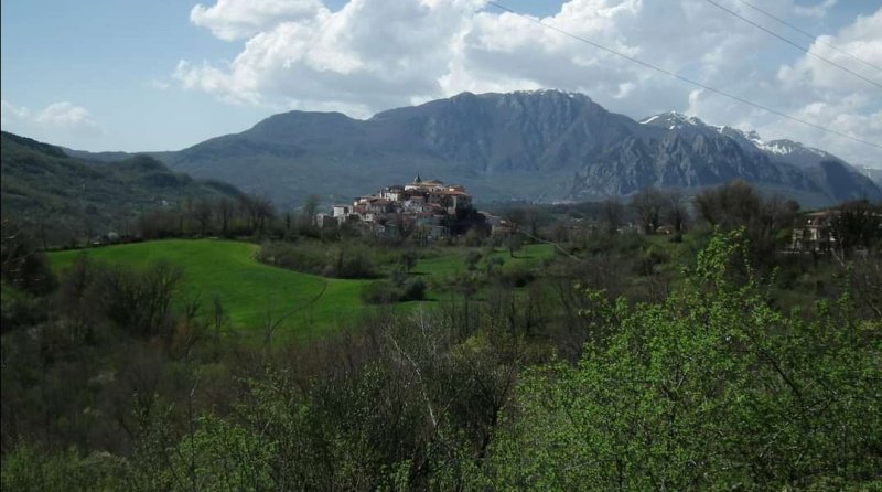 Строительный участок в Колли-а-Вольтурно