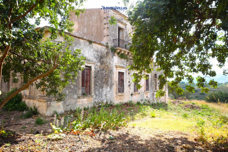 Villa in Noto