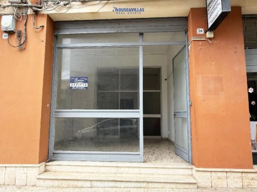 Edifício comercial em Noto