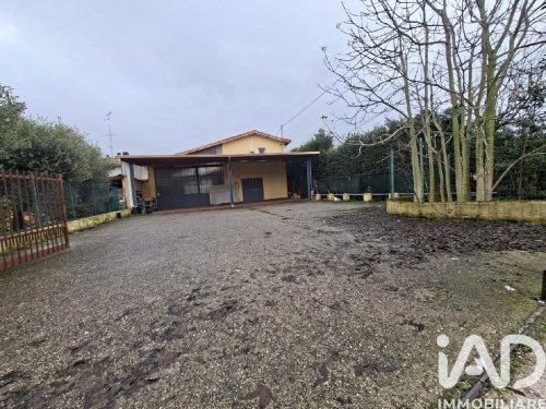 Kommersiell byggnad i Lonato del Garda