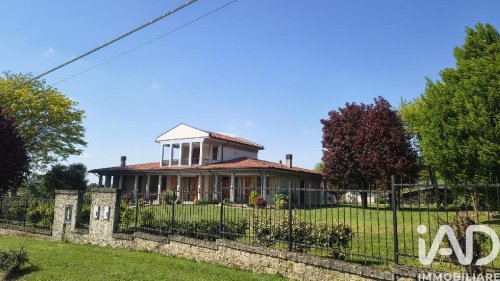 Вилла в Брони