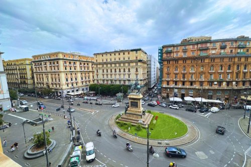 Ночлег и завтрак в Неаполь