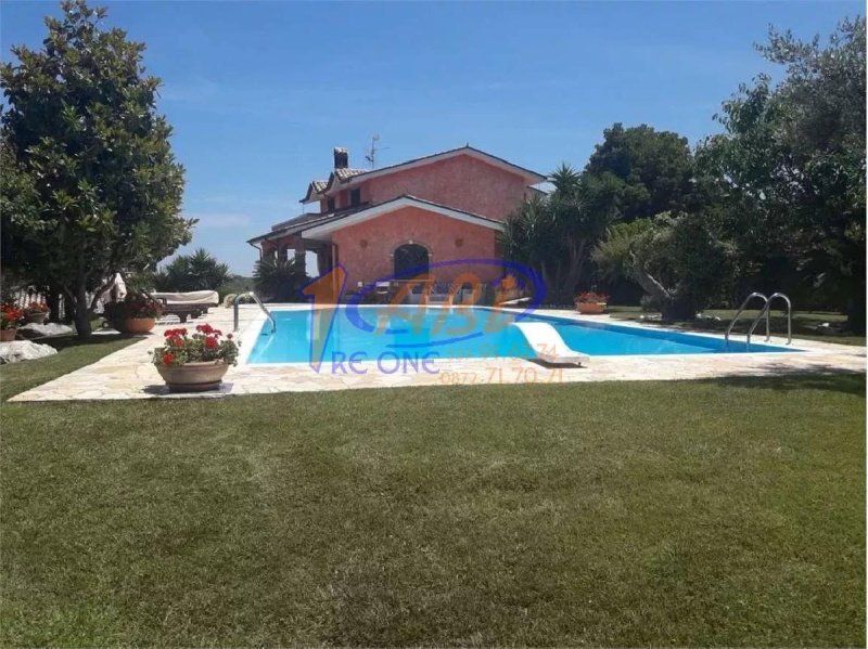 Villa in Treglio