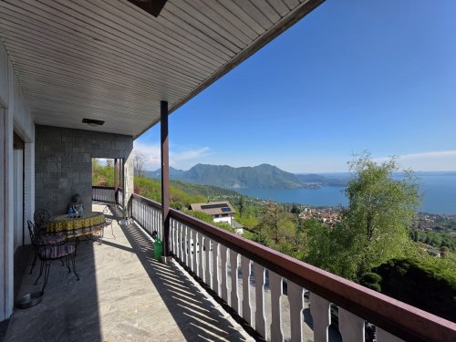 Vrijstaande woning in Bee