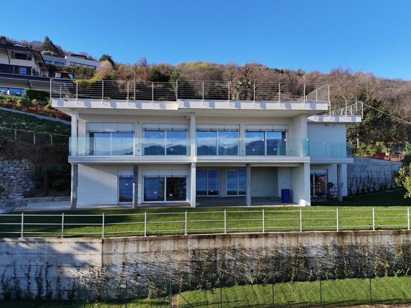 Villa in Stresa