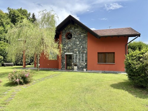 Einfamilienhaus in Leggiuno