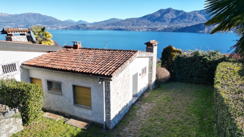 Semi-detached house in Ghiffa