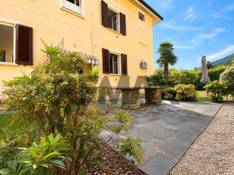 Semi-detached house in Baveno