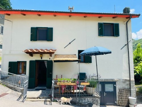 Hus på landet i Firenzuola