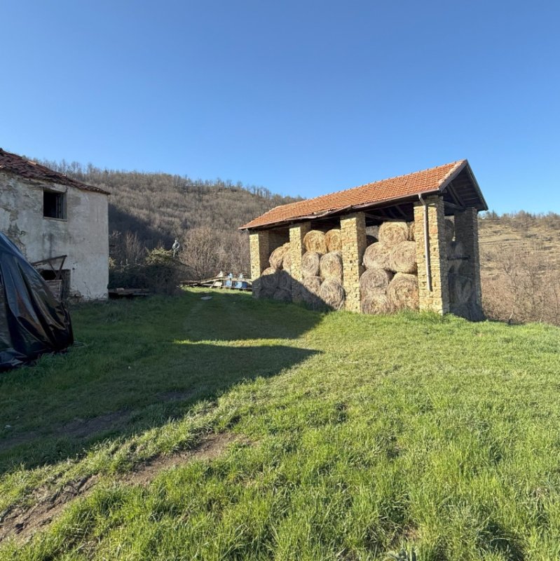 Строительный участок в Сероле