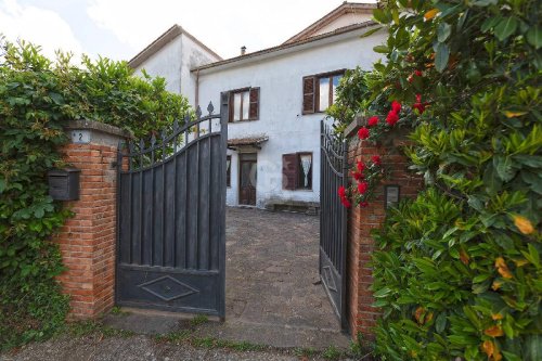 Villa i Vetralla