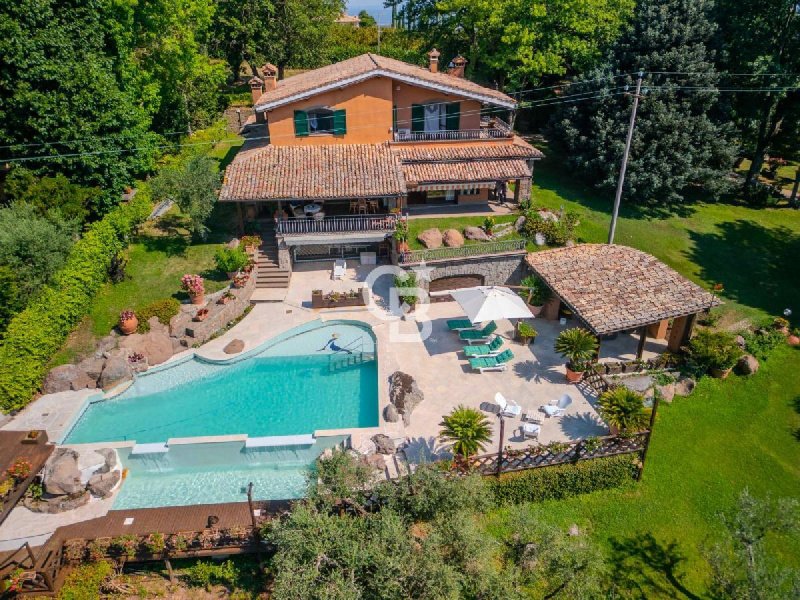 Moradia em Soriano nel Cimino