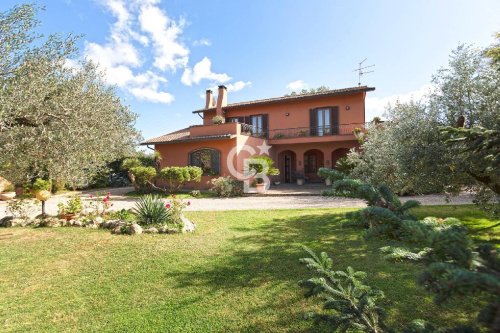 Вилла в Ветралла