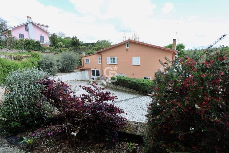 Moradia em Ronciglione