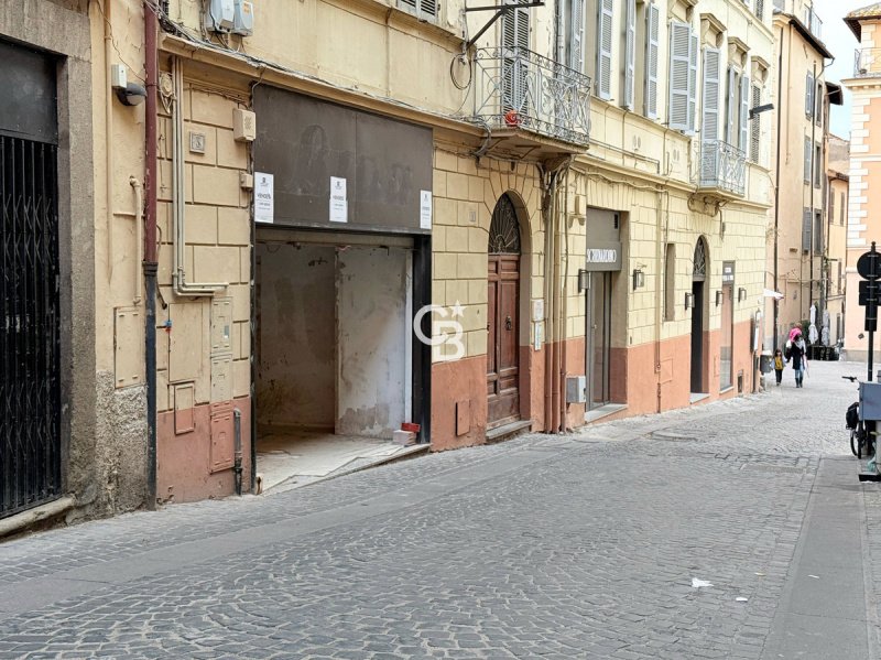 Commercial property in Viterbo