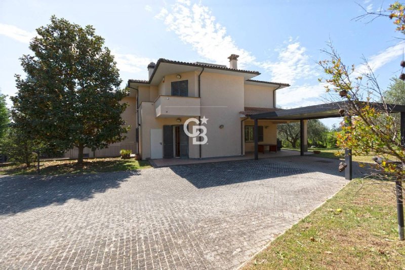 Villa i Vetralla