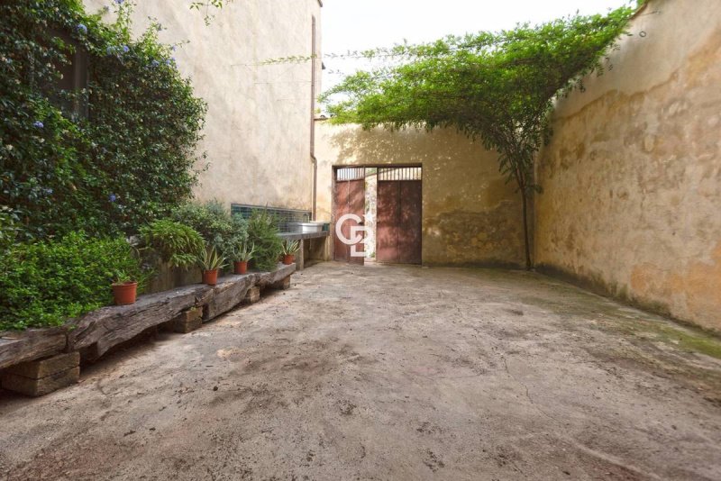 Detached house in Carbognano
