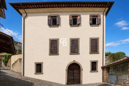 Detached house in Carbognano